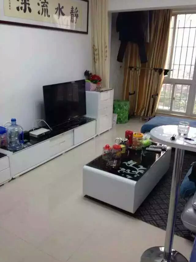 曹溪阳光美地高层精装房电器家具一应俱全，拎包入住