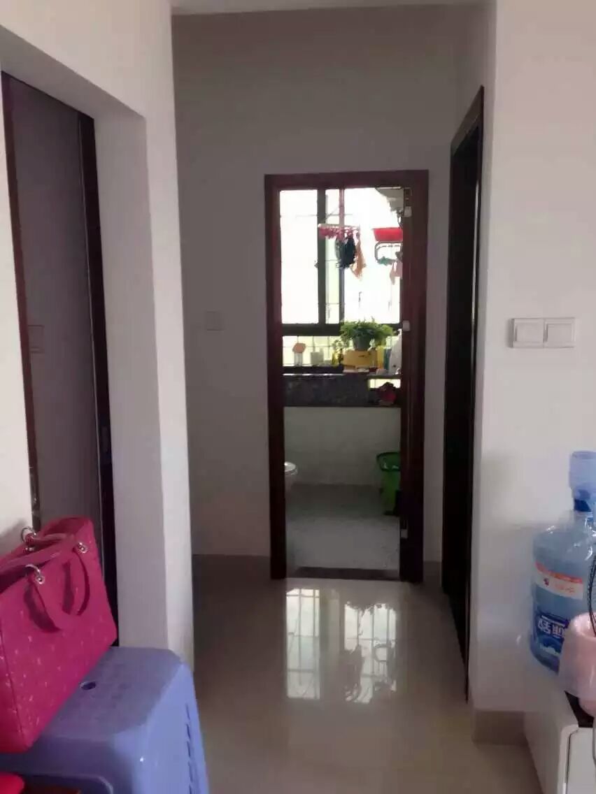 曹溪阳光美地高层精装房电器家具一应俱全，拎包入住