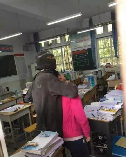 河南高中现“校园劫持案” 警方称系自导自演