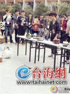 学校没收违规电器公开砸毁 学生：浪费资源