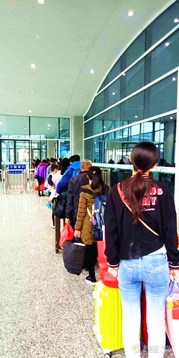 龙岩动车站2019年春节后的三天半春运高峰期